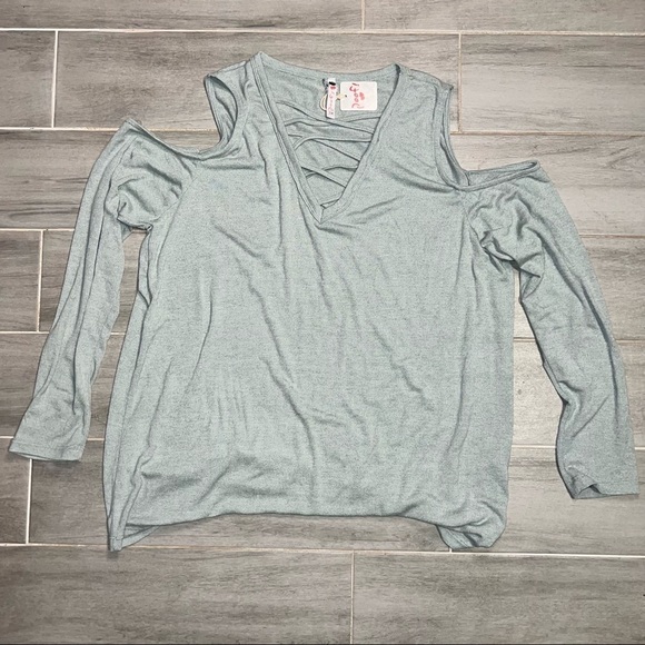 Poof! Light Green Long Sleeve Cold Shoulder V-Neck Sweater, Women’s Plus Size 3x - Picture 1 of 6